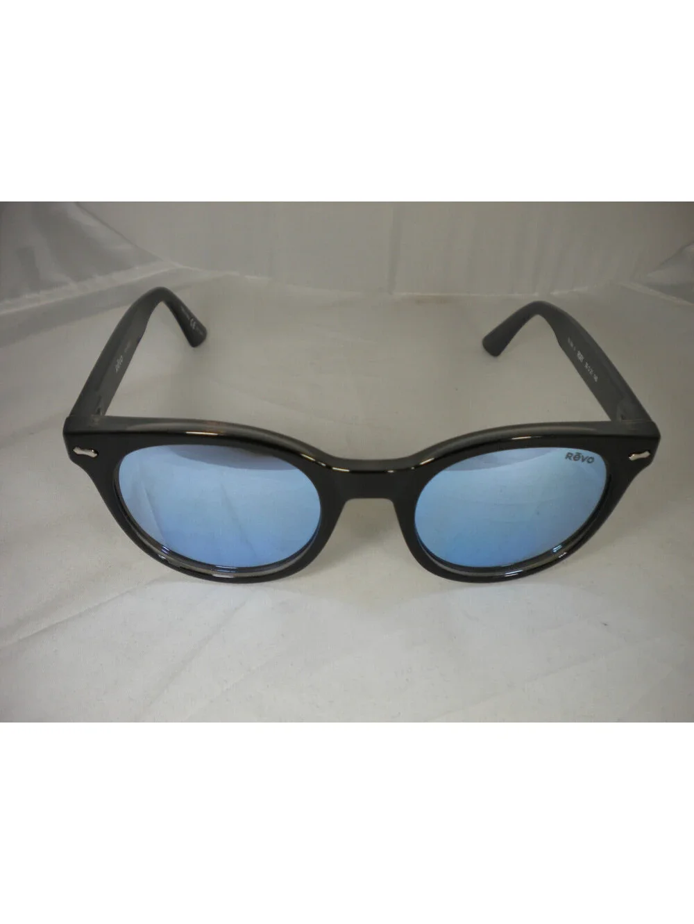 REVO RE 1068 Rory Black Blue Water Polarized (R-170)